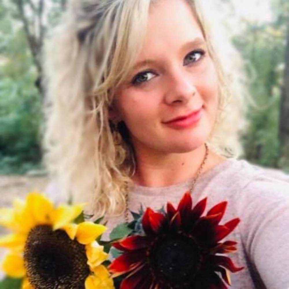 Meet your Posher, Kaylin